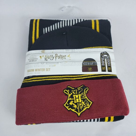 Harry Potter Hogwarts Unisex Adult Warm‎ Winter Beanie & Scarf Set Nostalgia - Picture 1 of 6